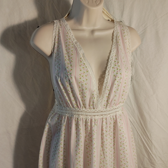 Vintage Long Nightgown Pink Design Size M Lace Detail Atkins - Picture 10 of 12